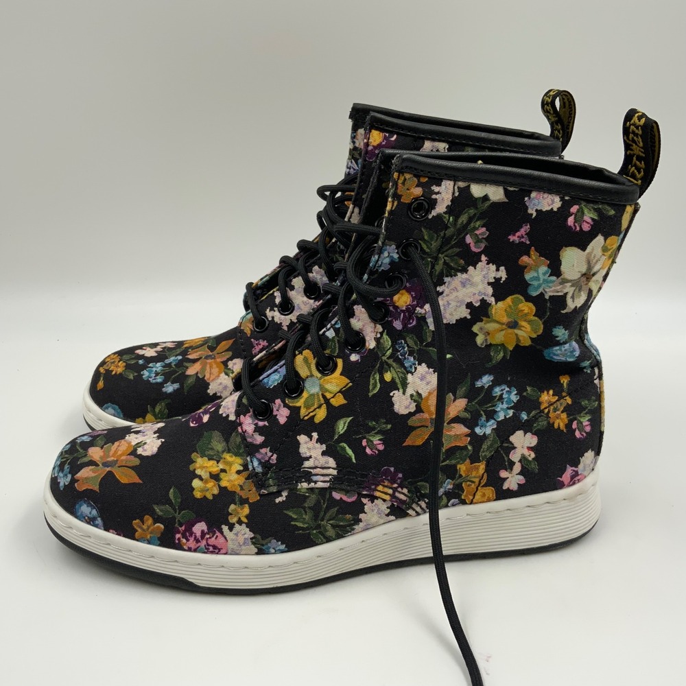 Dr. Martens Newton DF Floral Canvas Boots Black Multi Women 9 Lightweight 8-Eye - Picture 4 of 9